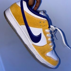 Nike SB Dunk Low